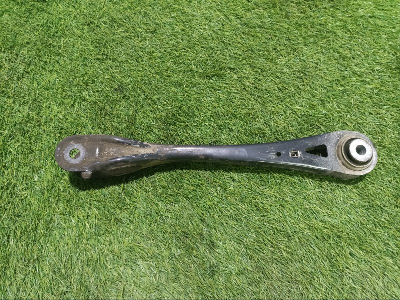 Рычаг задний