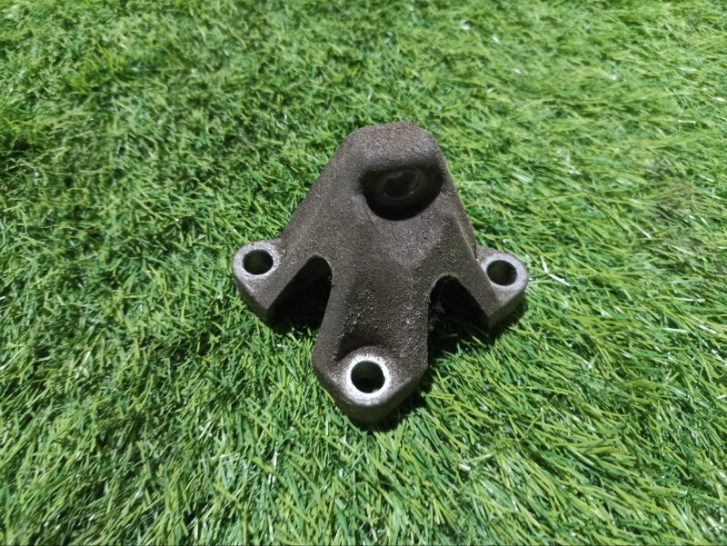 Кронштейн ТНВД