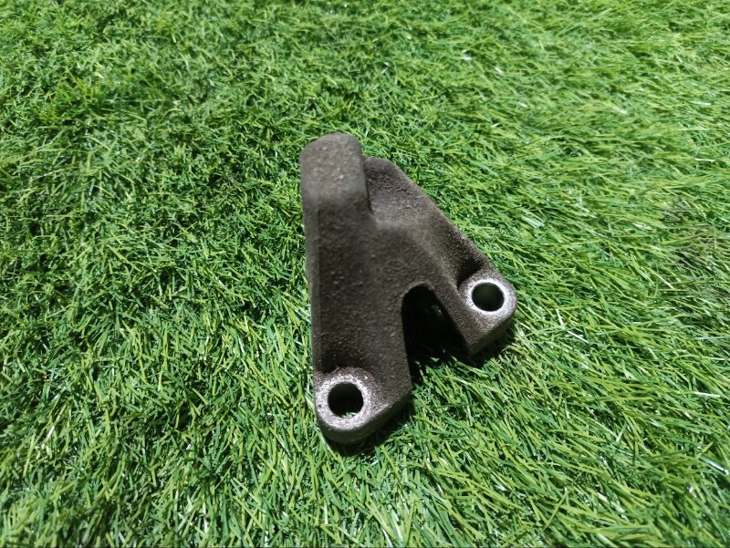 Кронштейн ТНВД