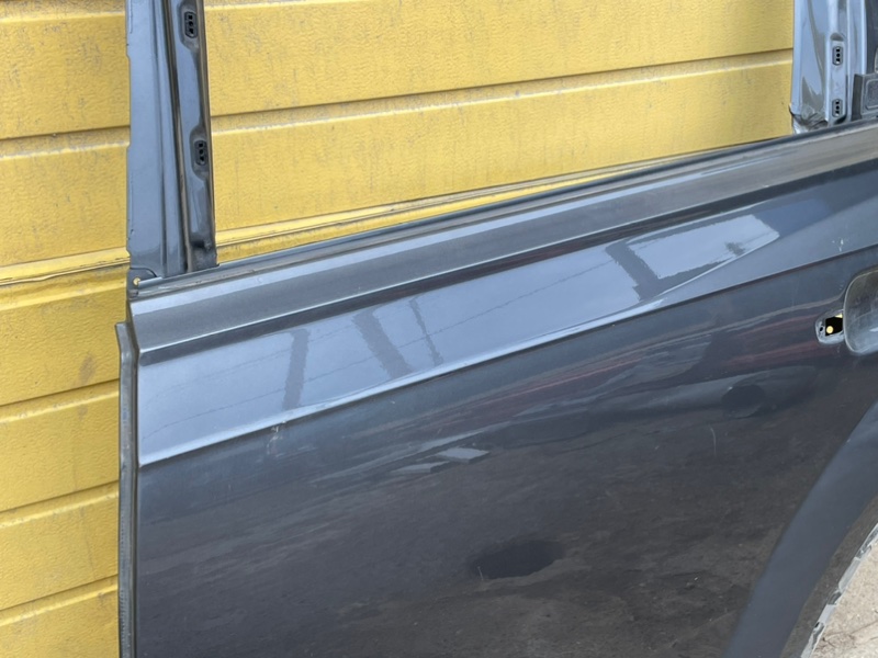 Дверь задняя левая