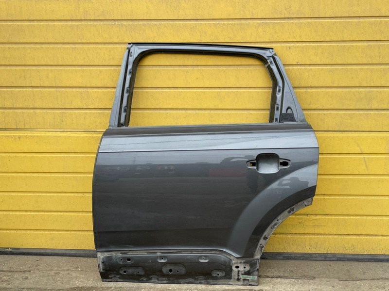 Дверь задняя левая