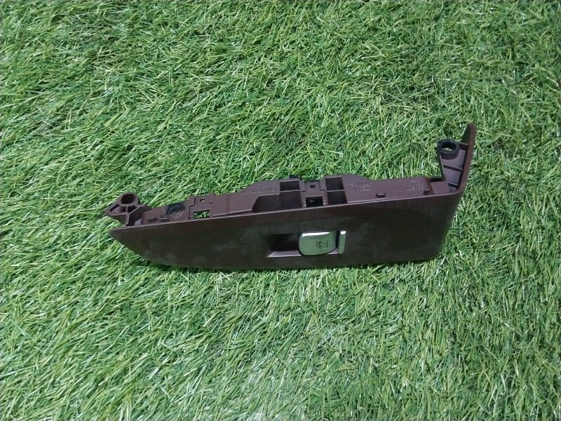 Кнопка стеклоподъемника