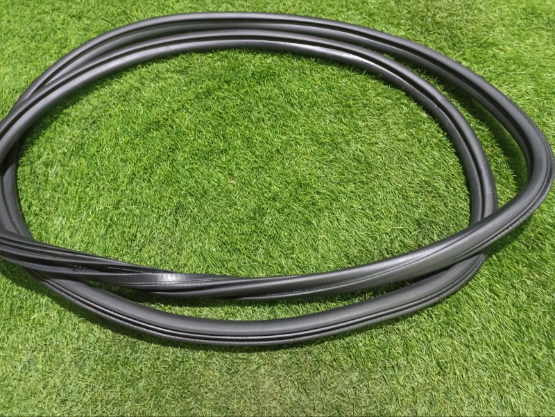 Уплотнитель двери