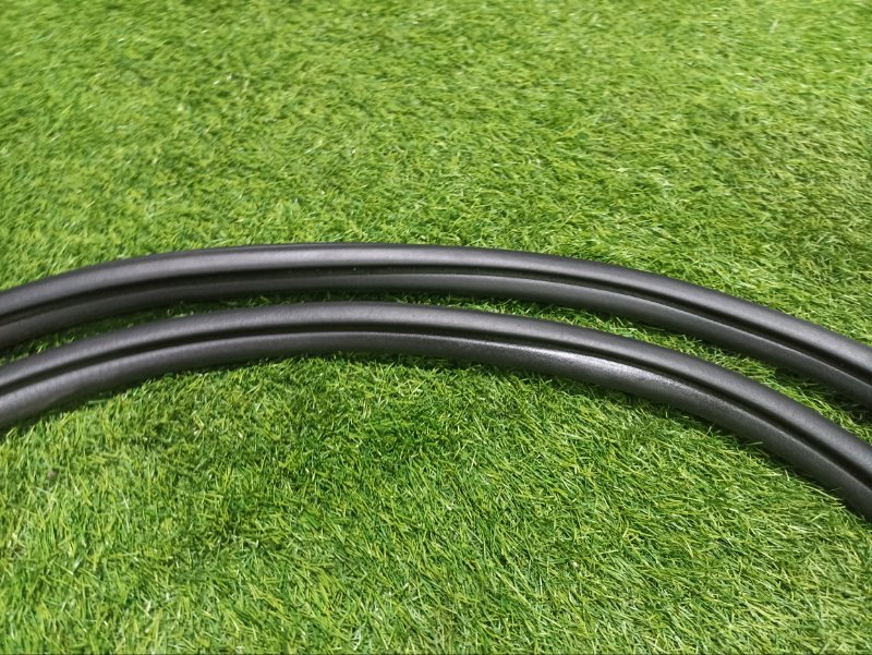 Уплотнитель двери