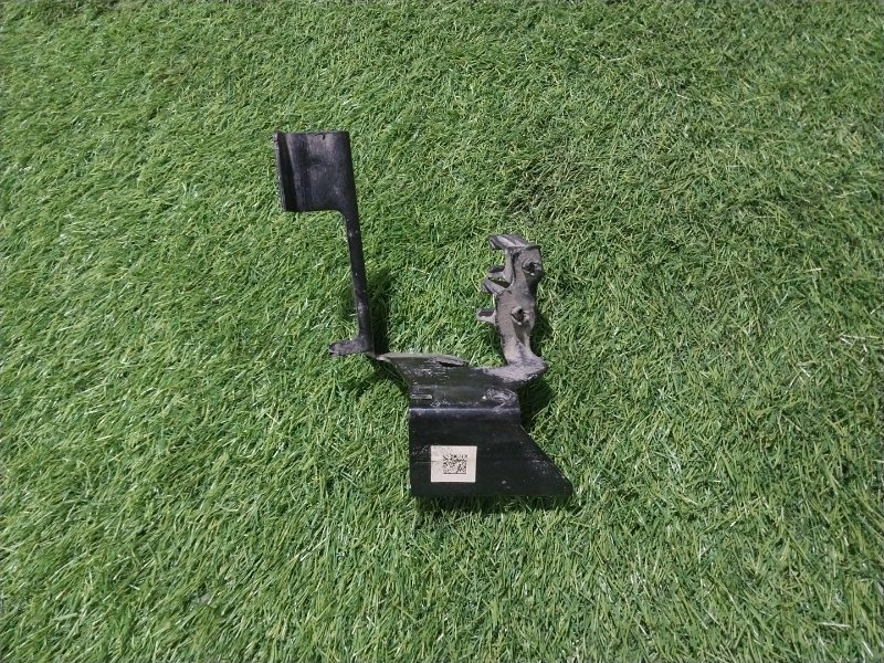 Кронштейн крепежный вспомогательный (разного назначения)