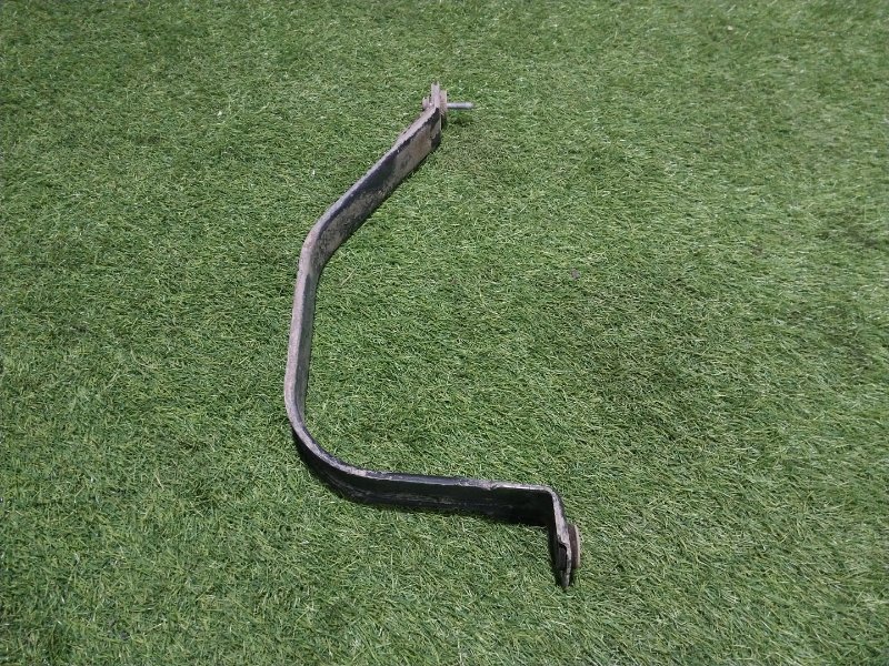 Лента крепления бензобака