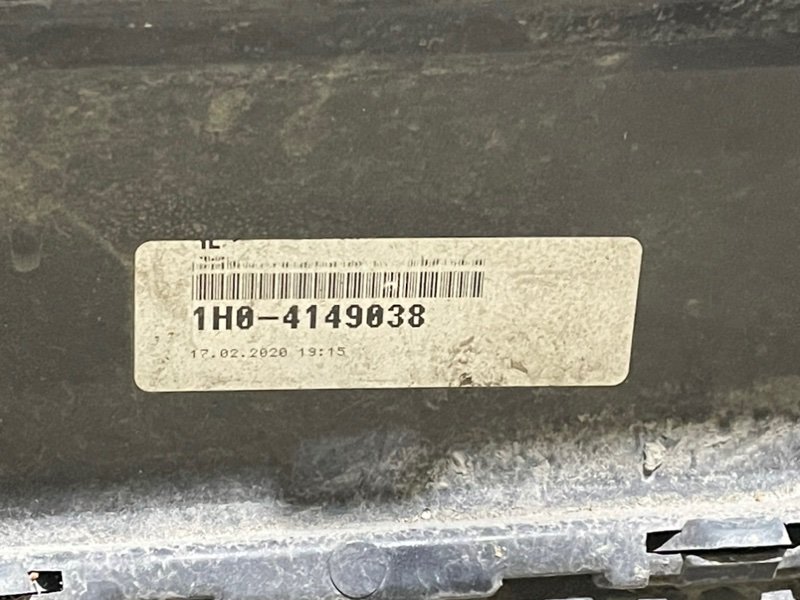 Бампер задний