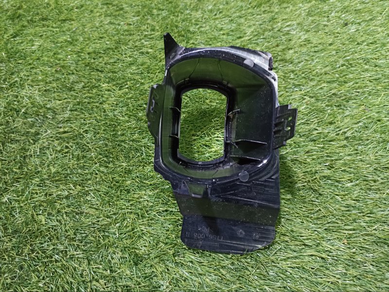 Молдинг фары