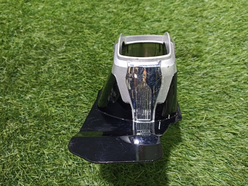 Молдинг фары