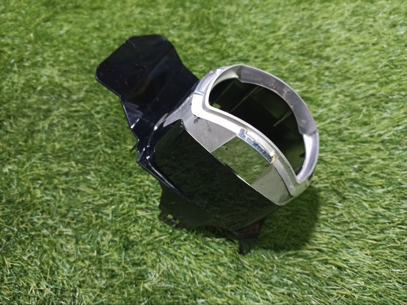 Молдинг фары