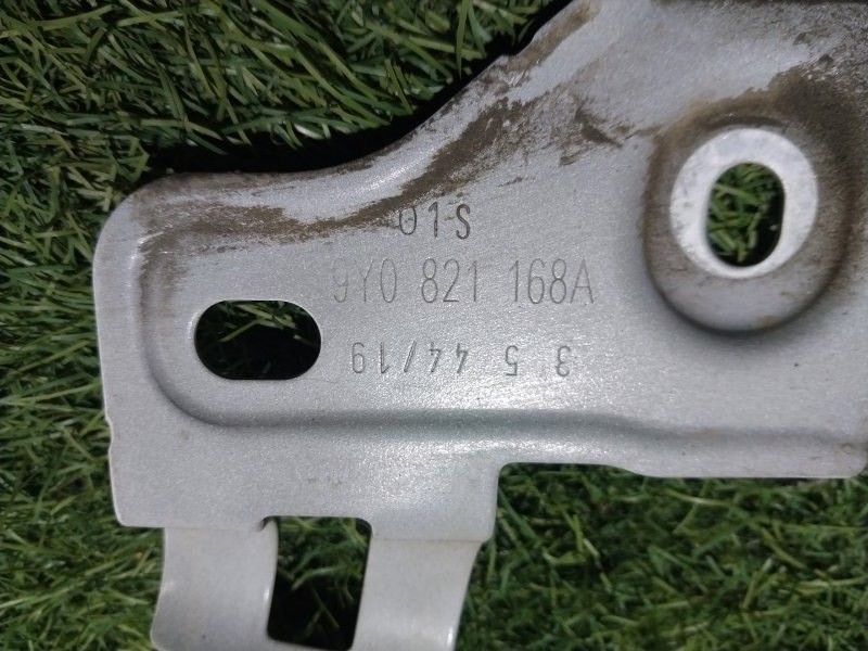 Кронштейн крепления крыла