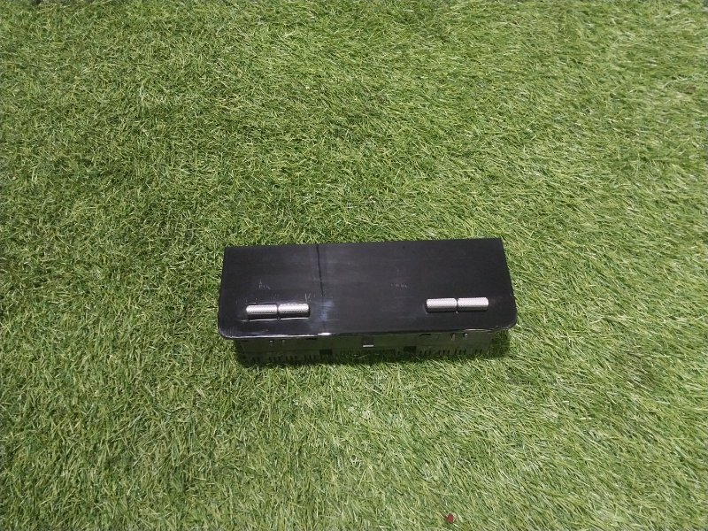 Блок управления климатической установкой