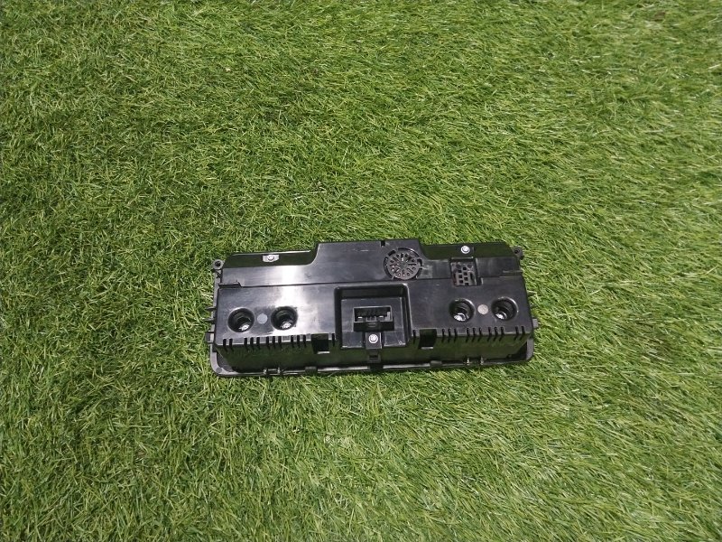 Блок управления климатической установкой