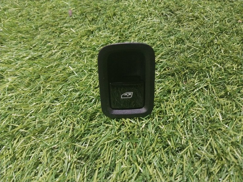 Кнопка стеклоподъемника