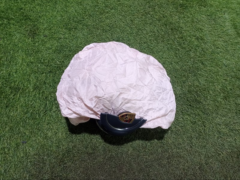 Подушка безопасности в рулевое колесо