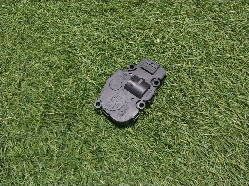 Моторчик заслонки печки