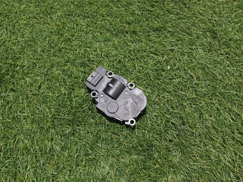 Моторчик заслонки печки