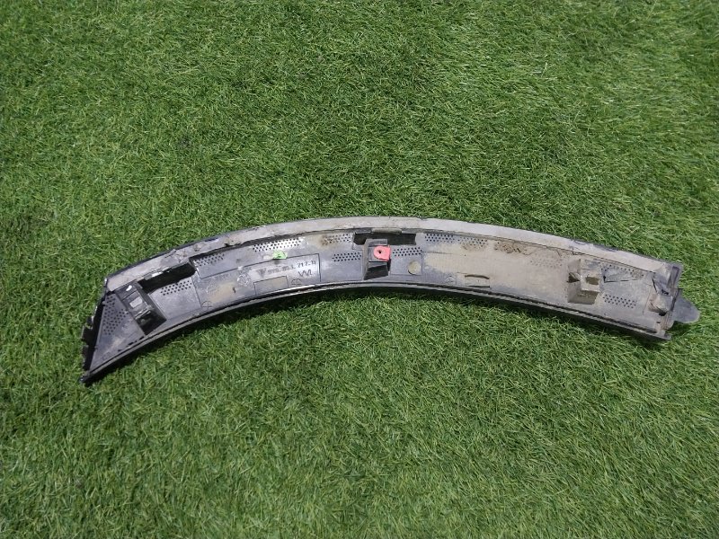 Накладка переднего бампера левая