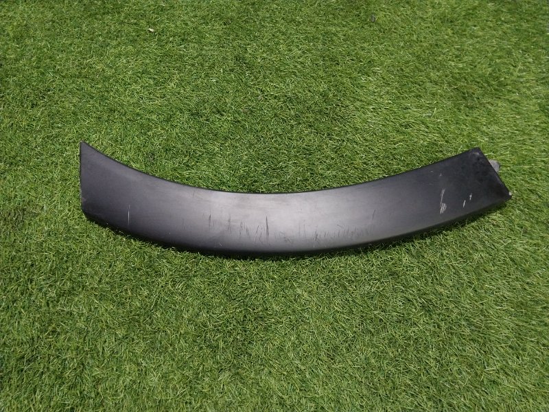 Накладка переднего бампера левая