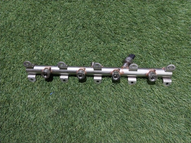 Рейка топливная (рампа)