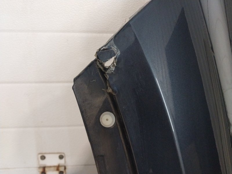 Крыло переднее левое