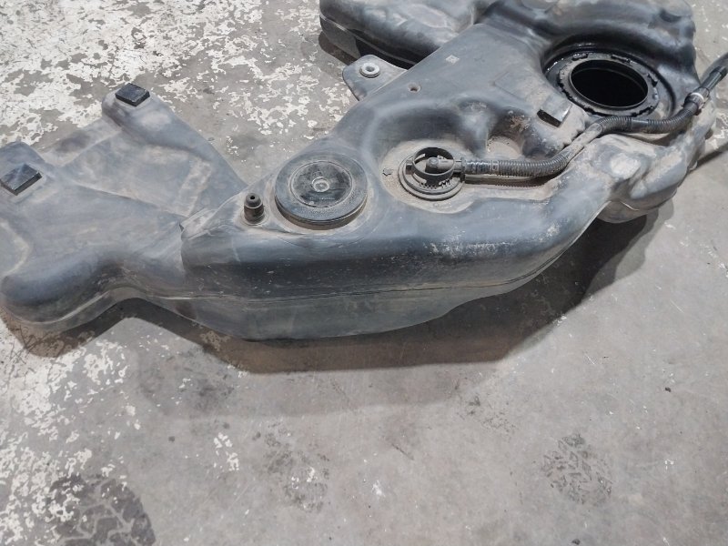 Бак топливный