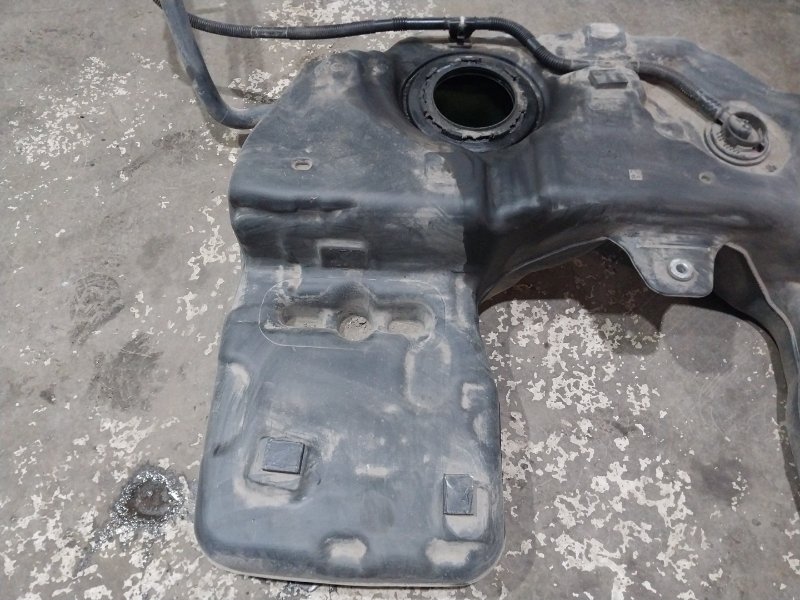 Бак топливный