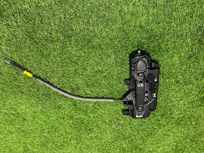 Ручка двери передней наружная правая