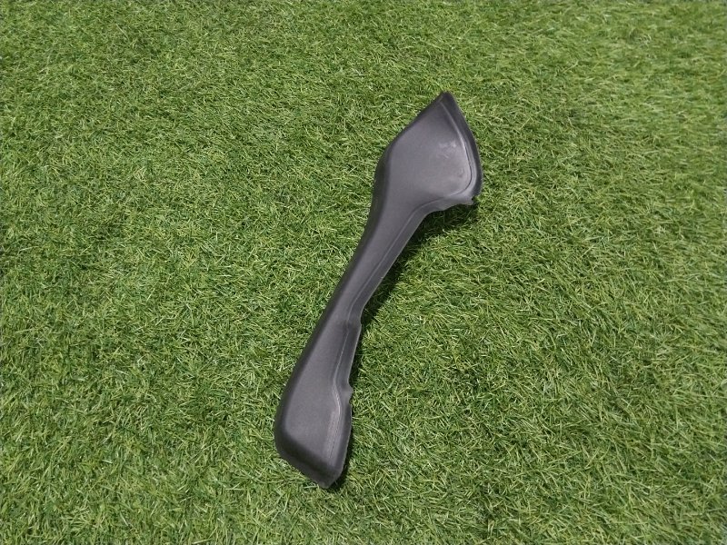 Накладка крышки багажника