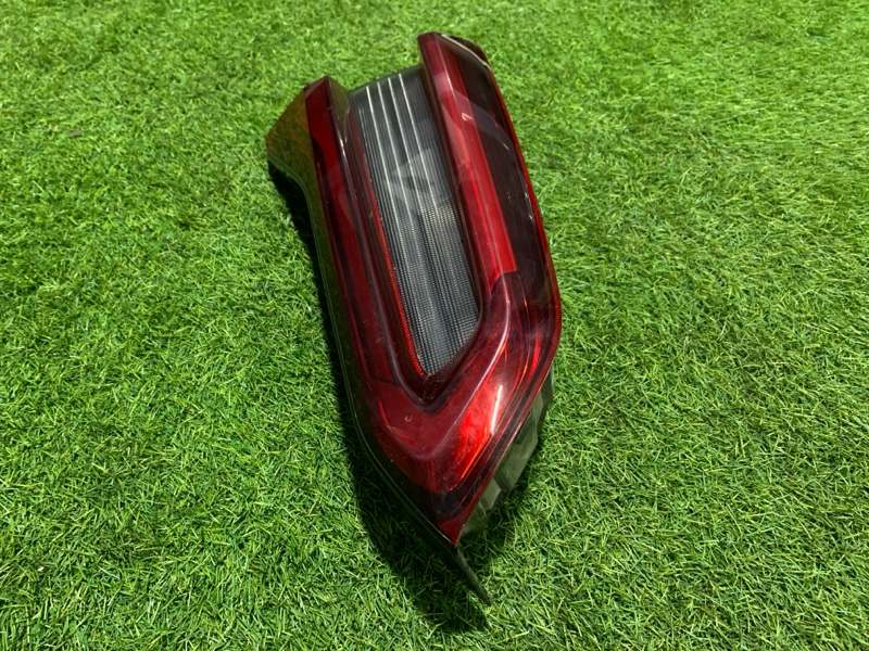 Фонарь задний внутренний левый