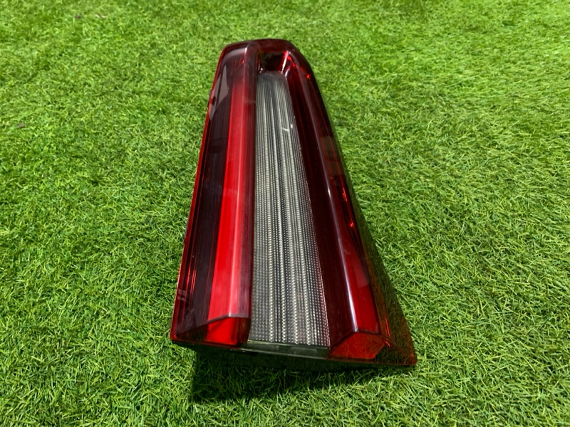 Фонарь задний внутренний левый