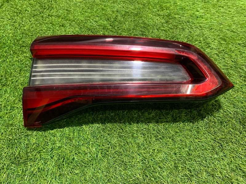 Фонарь задний внутренний левый