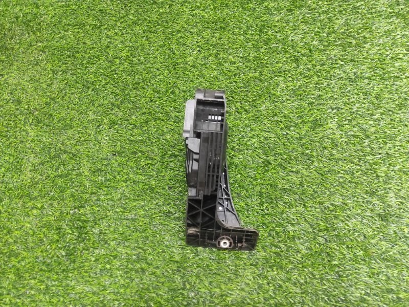 Педаль газа