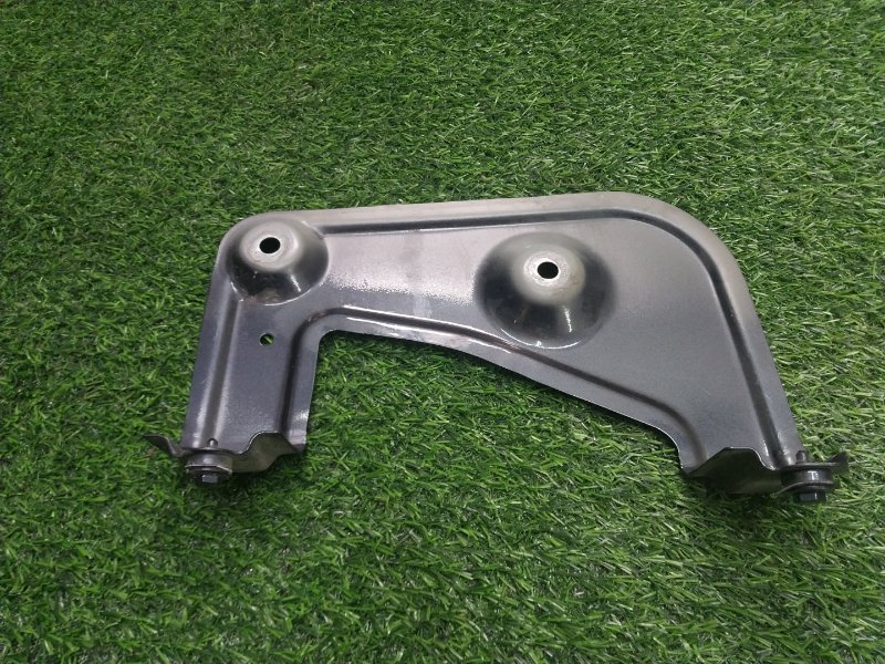 Кронштейн крепления крыла