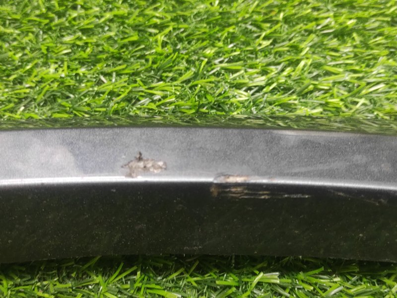 Молдинг задней правой двери