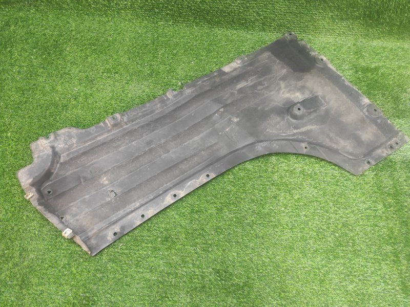 Защита антигравийная правая