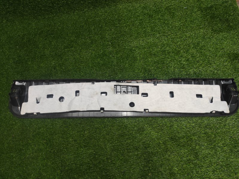 Обшивка багажника