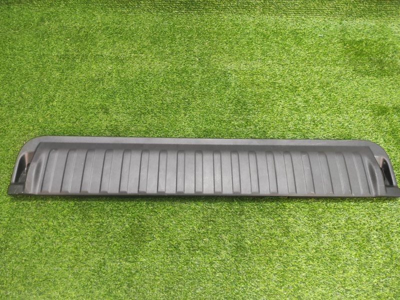 Обшивка багажника