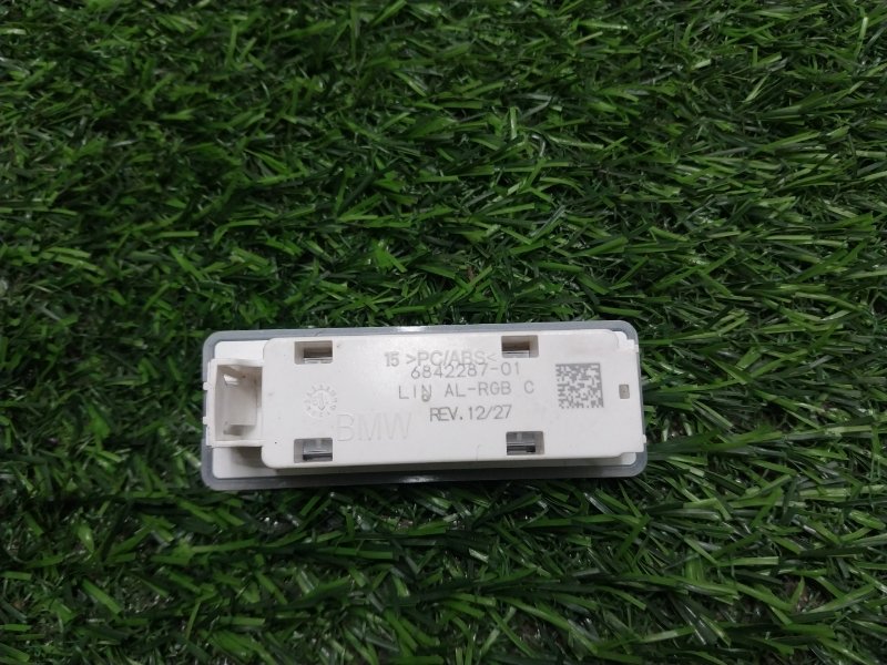 Плафон салонный