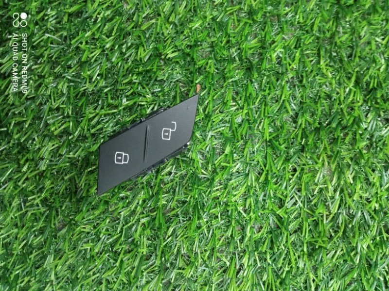 Кнопка центрального замка