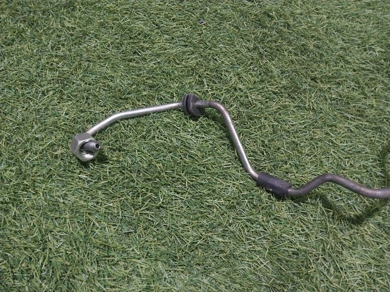 Трубка топливная