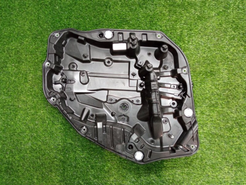 Стеклоподъемник электр. задний правый