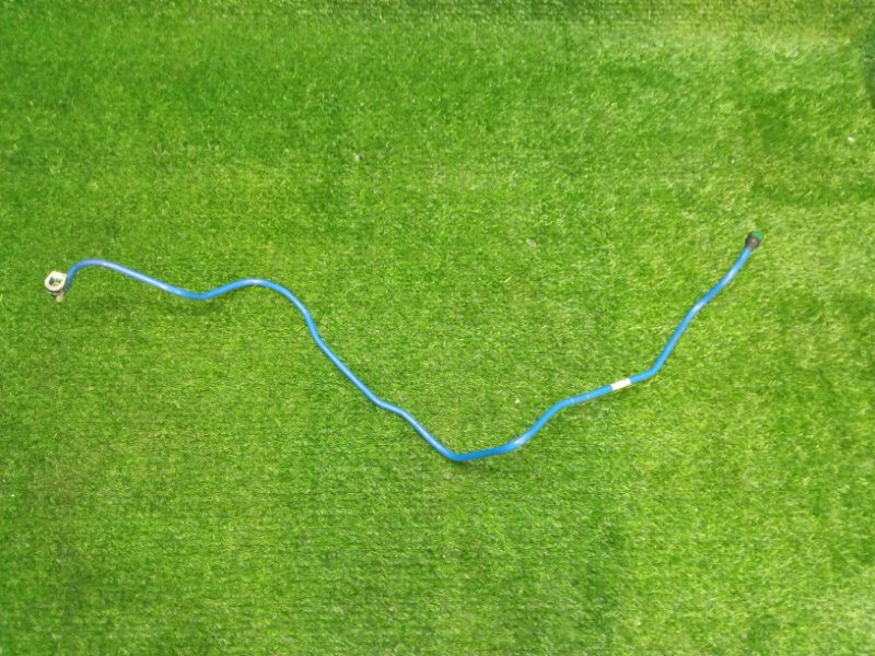 Трубка топливная