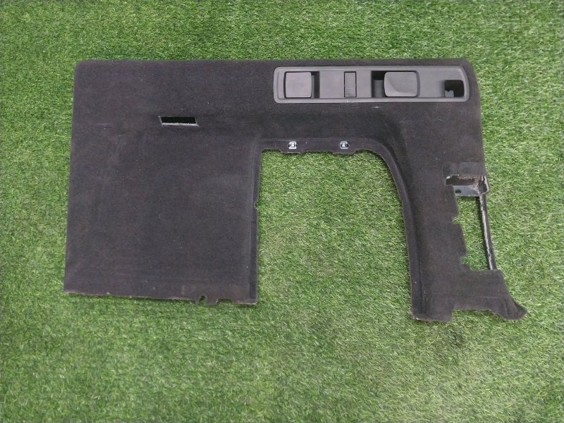 Обшивка багажника