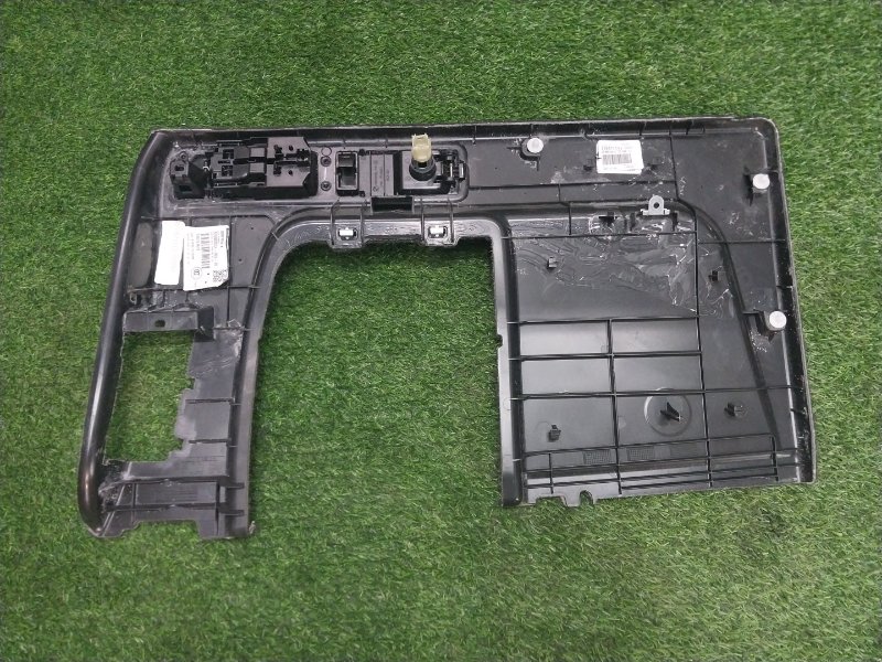 Обшивка багажника