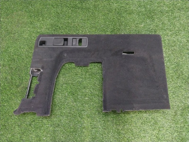 Обшивка багажника