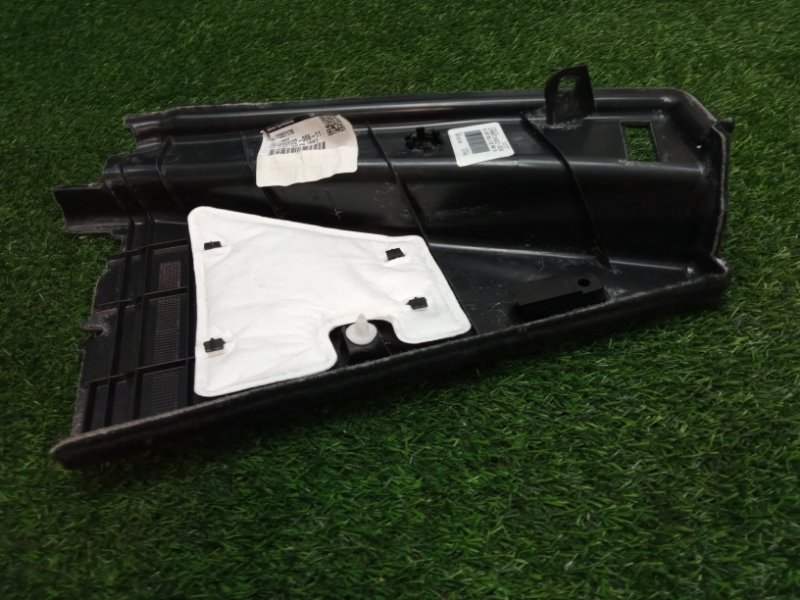 Обшивка багажника