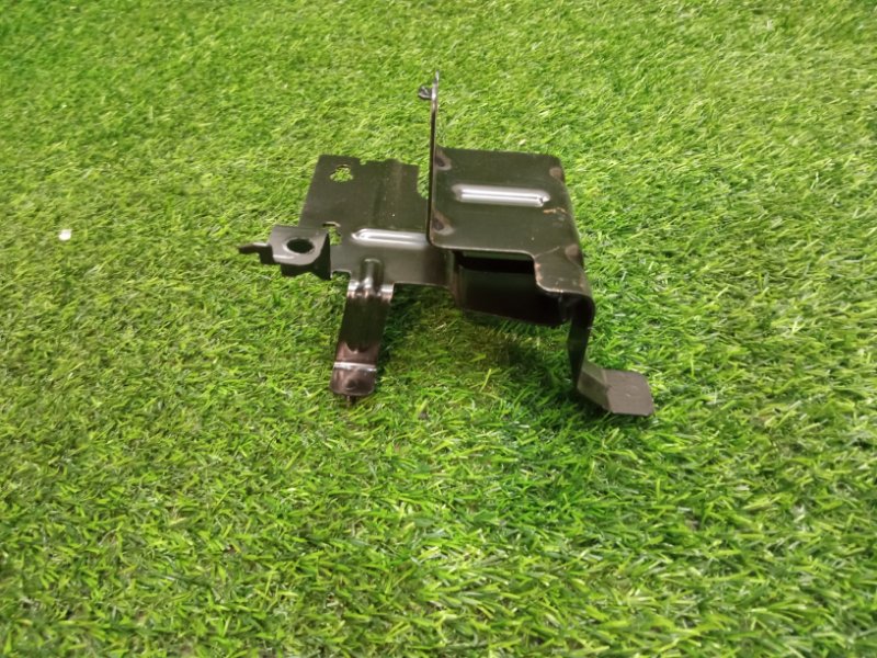 Кронштейн (сопут. товар)