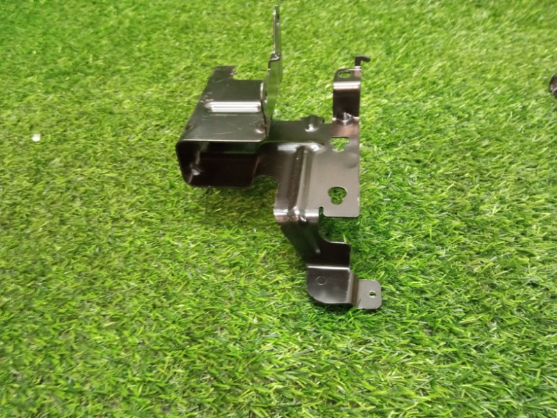 Кронштейн (сопут. товар)