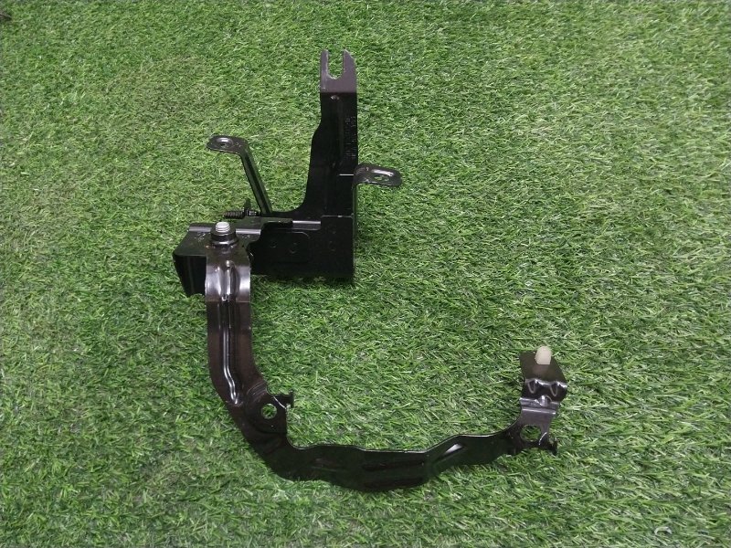 Кронштейн багажника